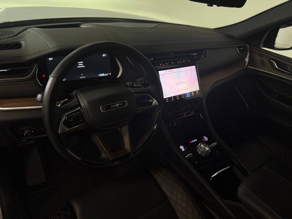 Used 2022 Jeep Grand Cherokee L Summit w/ Advanced Protech Group IV AWD/4WD image 12