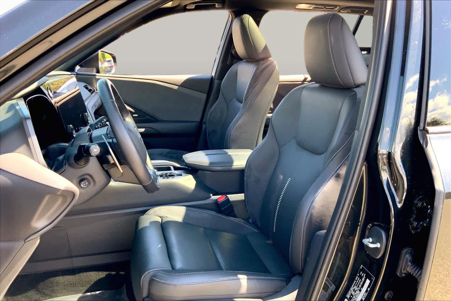 Certified 2025 Lexus TX 350 AWD w/ Technology Package image 8