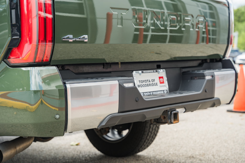 Used 2023 Toyota Tundra Limited AWD/4WD image 8