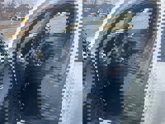 New 2025 Volkswagen Tiguan SE R-Line image 5