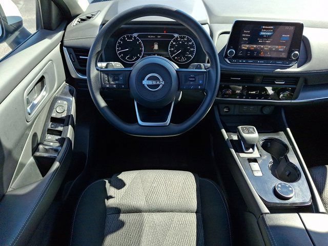 Used 2024 Nissan Rogue SV AWD/4WD image 14