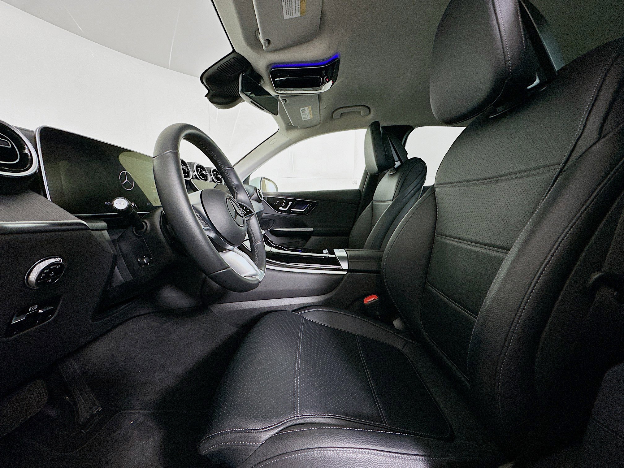 Used 2024 Mercedes-Benz GLC 300 image 13