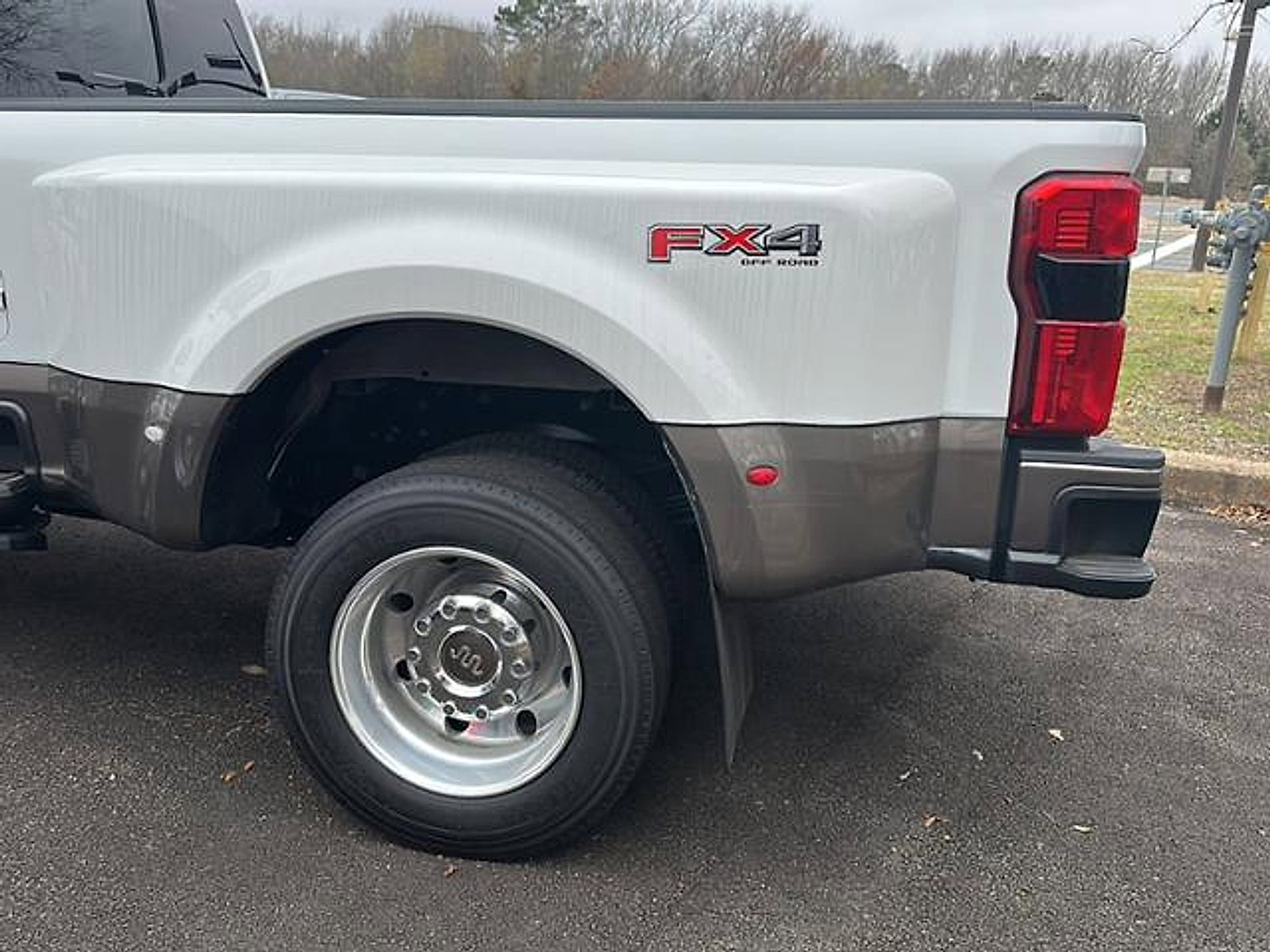 Used 2023 Ford F450 King Ranch w/ FX4 Off-Road Package image 10