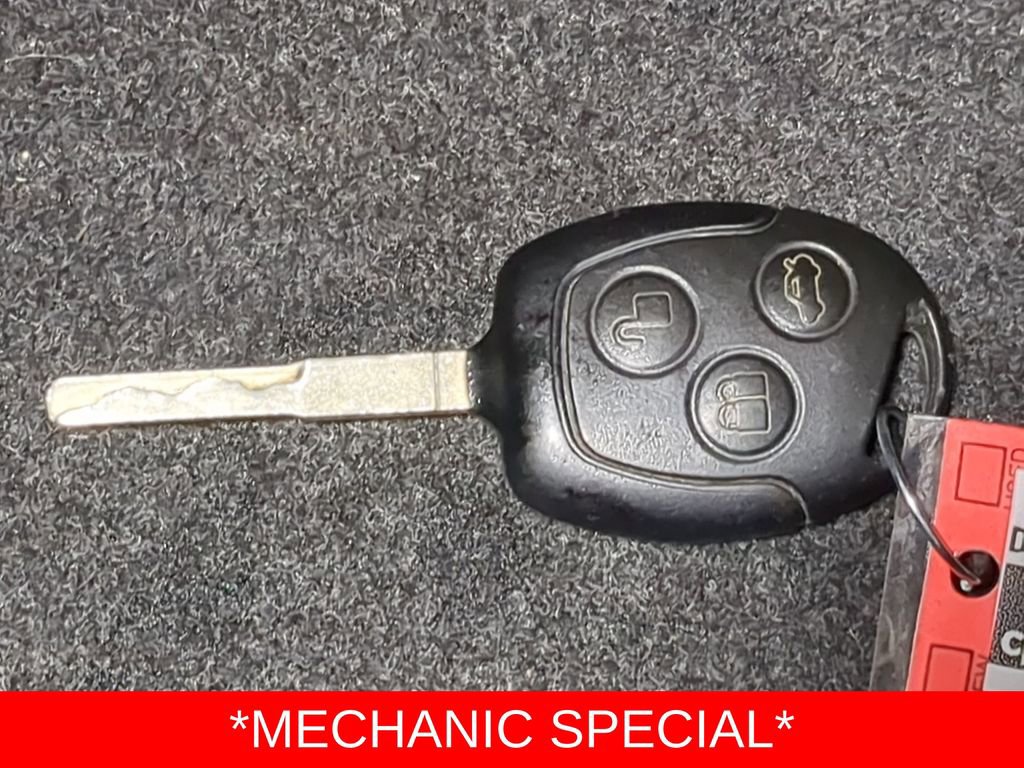 Used 2013 Ford Fiesta SE image 39