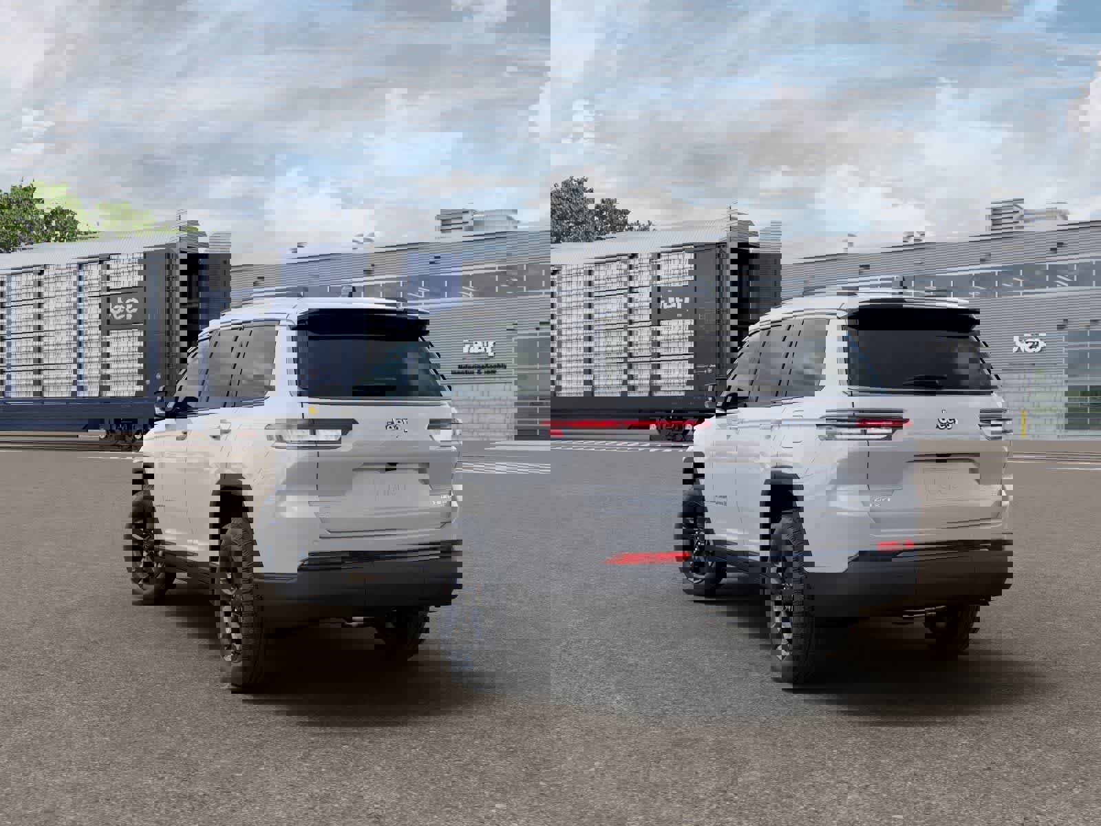 New 2026 Jeep Grand Cherokee L Limited w/ Limited Altitude Package image 3