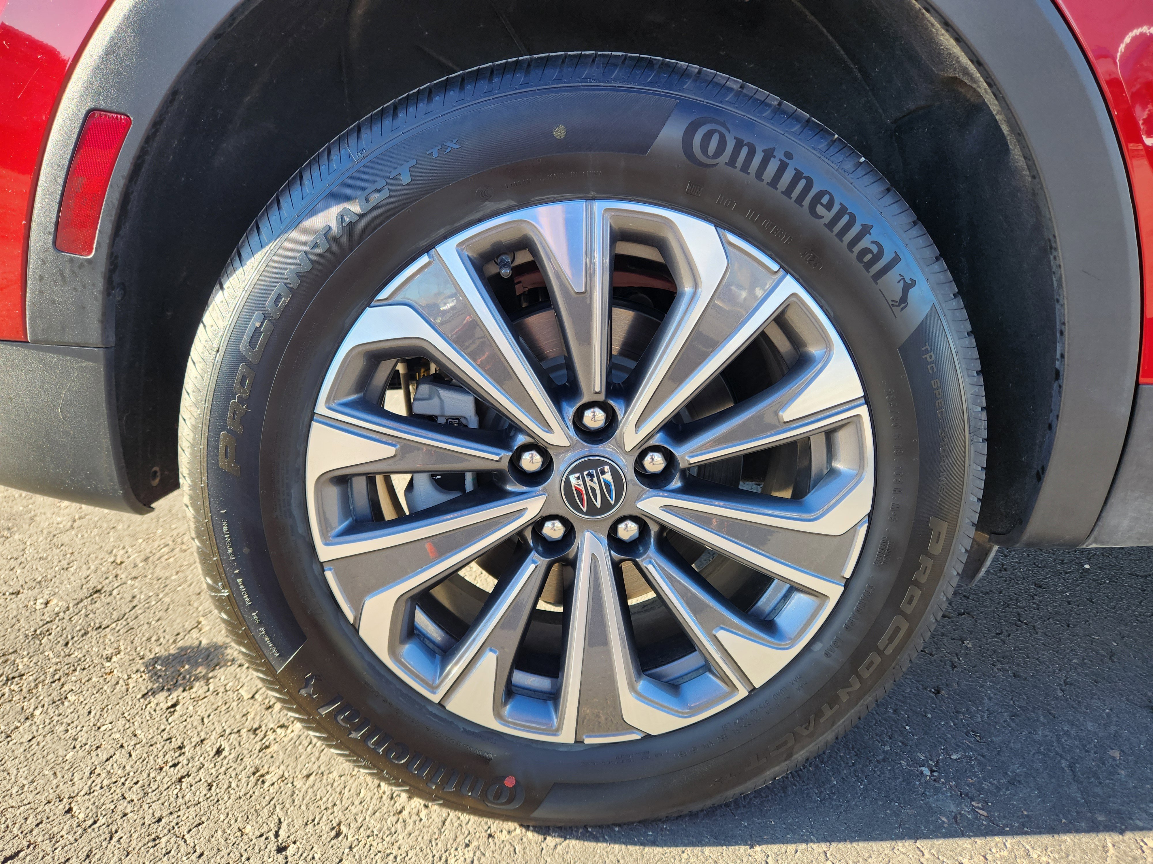 Certified 2025 Buick Envision Preferred image 19