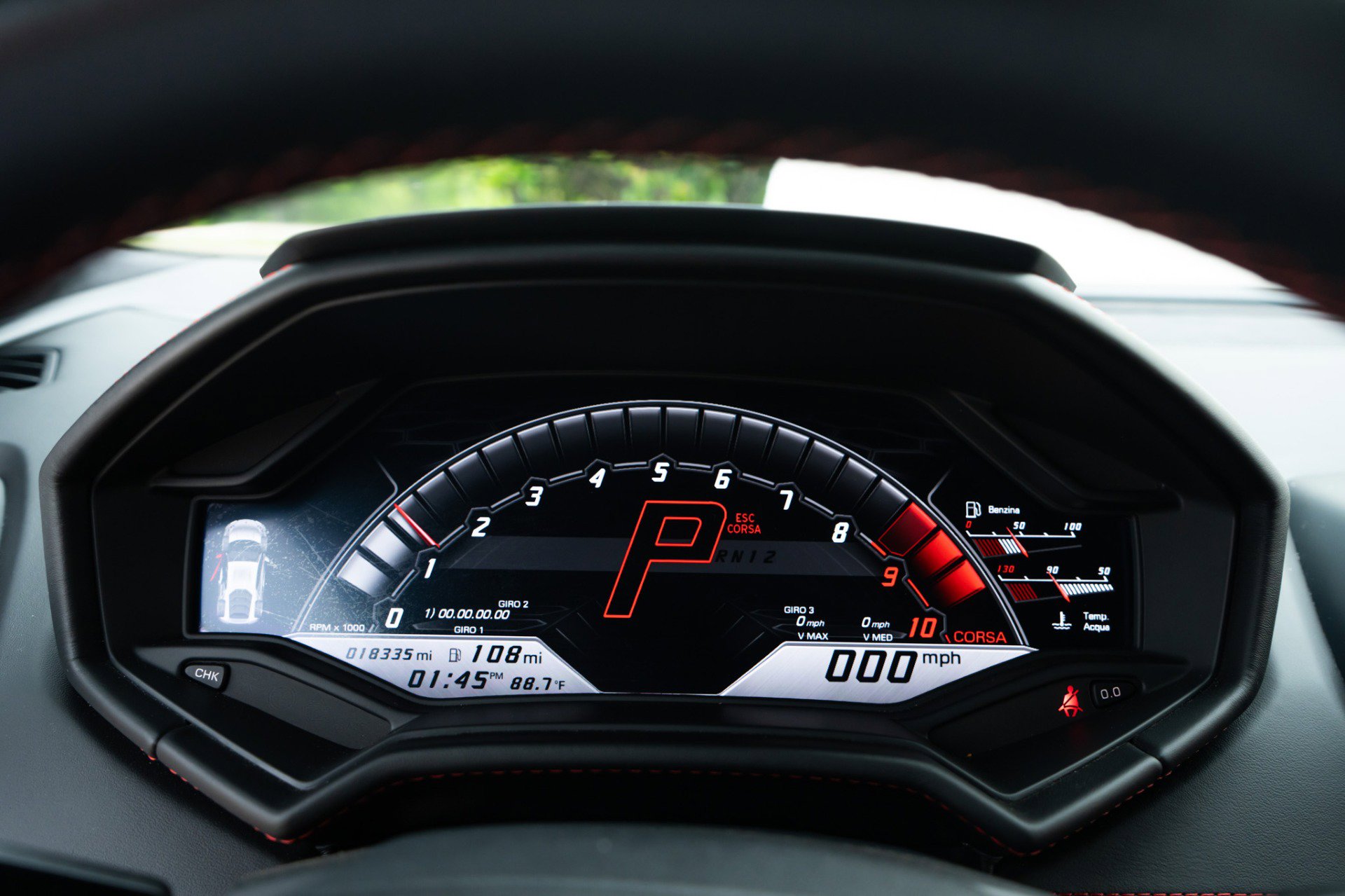 Used 2021 Lamborghini Huracan EVO RWD image 11