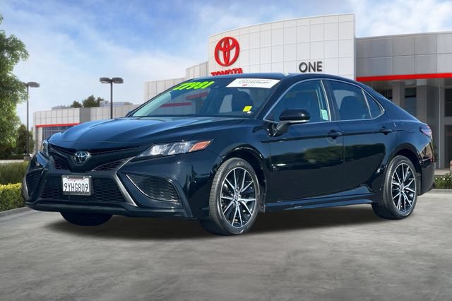 Certified 2023 Toyota Camry SE FWD image 10