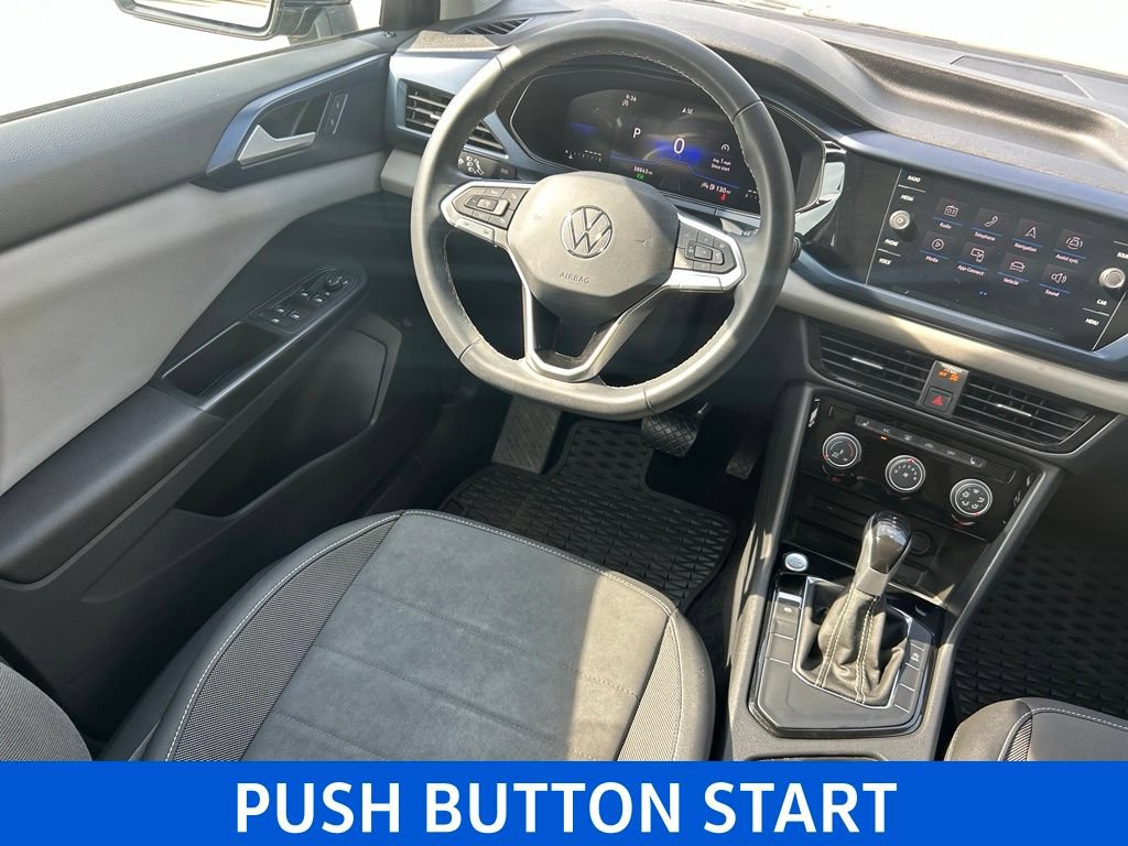 Certified 2023 Volkswagen Taos SE w/ Panoramic Sunroof Package FWD image 11