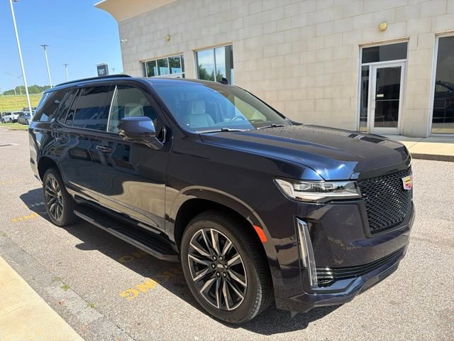 Used 2021 Cadillac Escalade Sport w/ LPO, Illumination Package RWD image 3