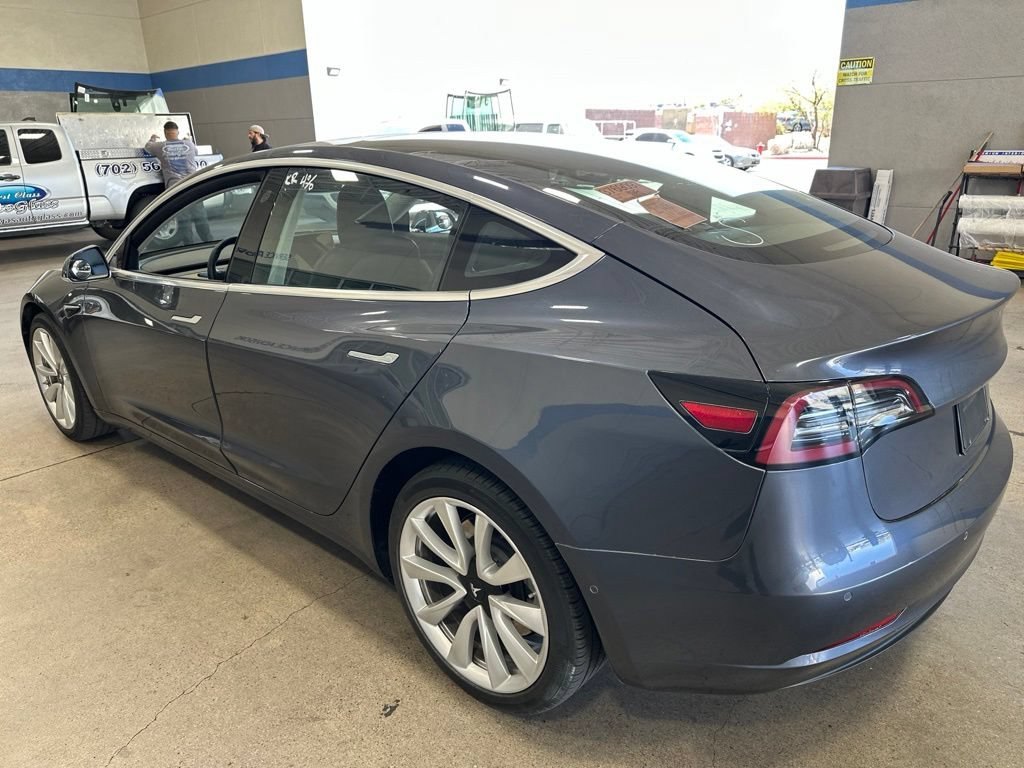Used 2018 Tesla Model 3 Mid Range RWD image 10