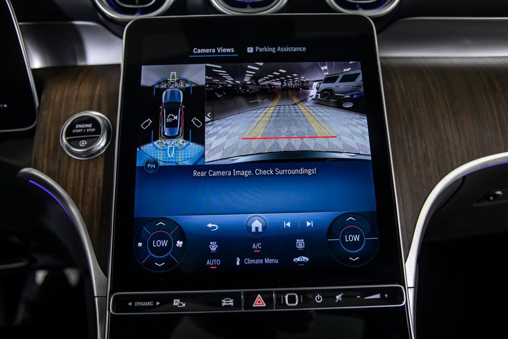Used 2025 Mercedes-Benz GLC 300 4MATIC w/ AMG Line image 27