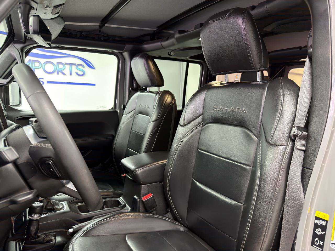 Used 2023 Jeep Wrangler Sahara AWD/4WD image 11