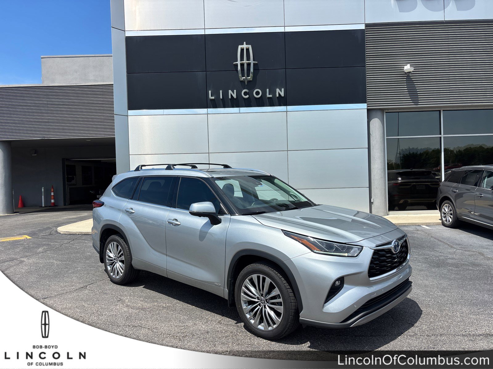 Used 2023 Toyota Highlander Platinum
