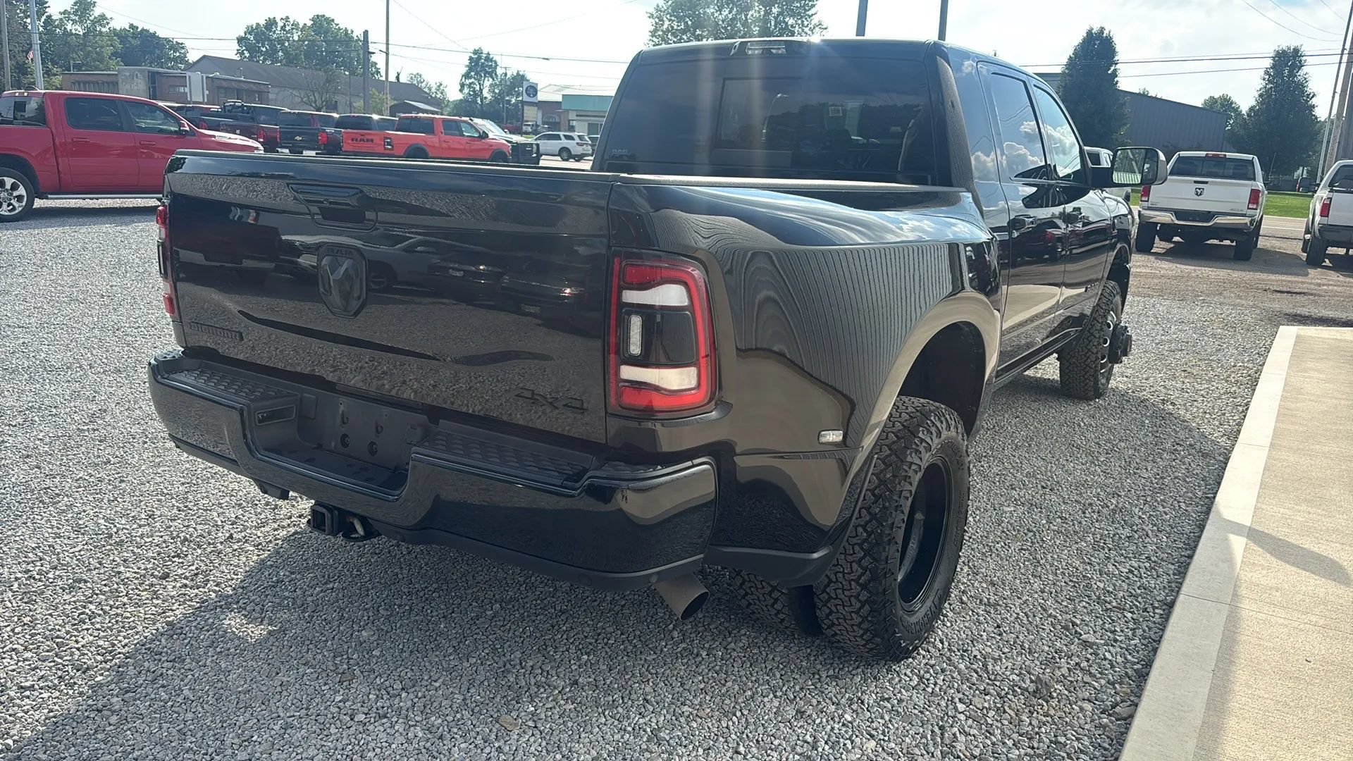 Used 2022 RAM 3500 Big Horn w/ Level C Equiment Group AWD/4WD image 8