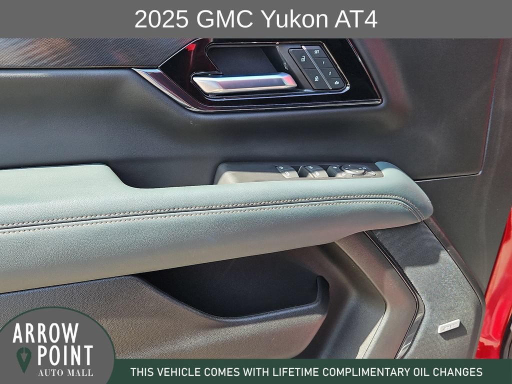 Used 2025 GMC Yukon AT4 w/ AT4 Premium Package AWD/4WD image 21