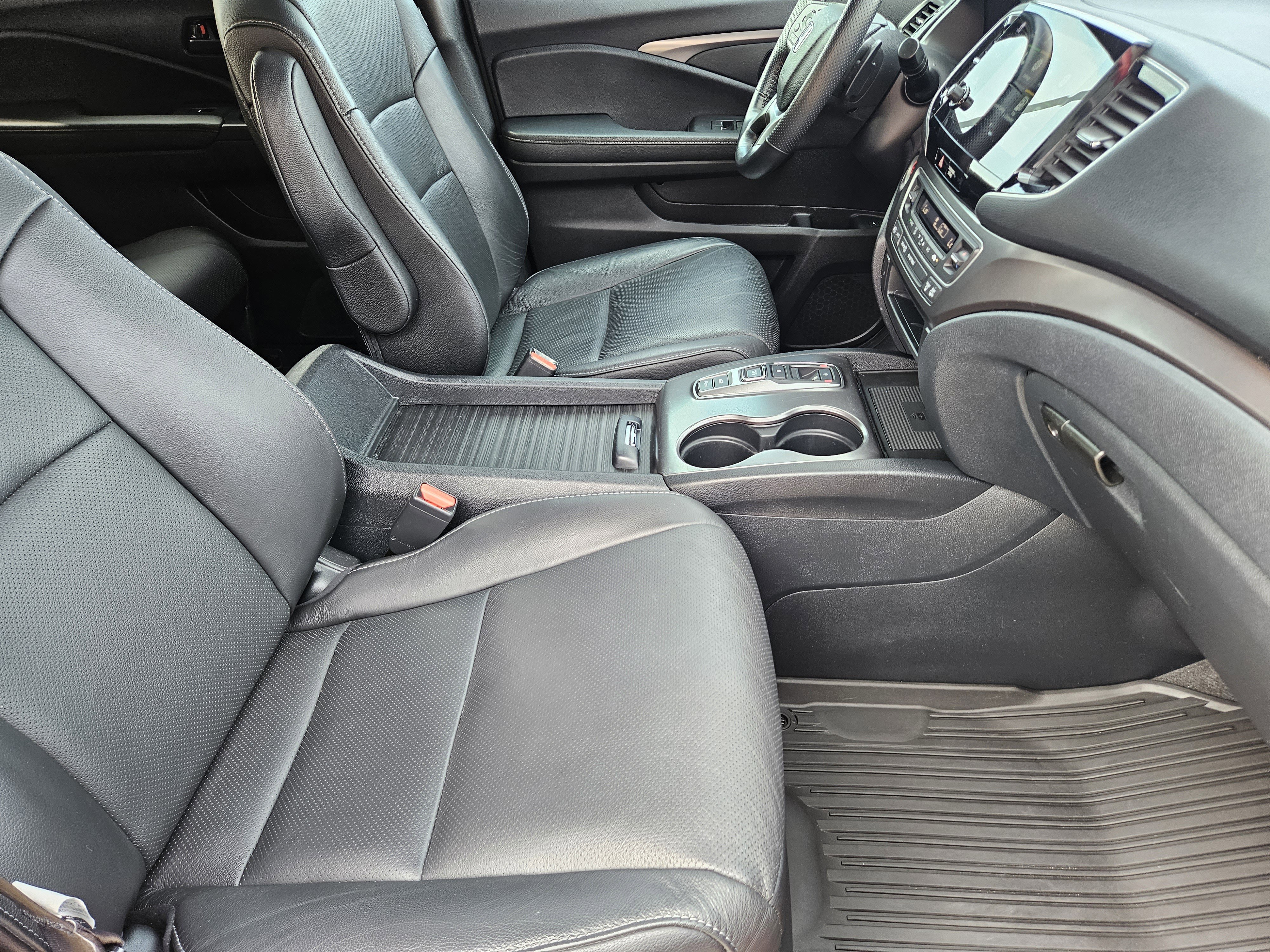 Used 2023 Honda Passport EX-L image 14