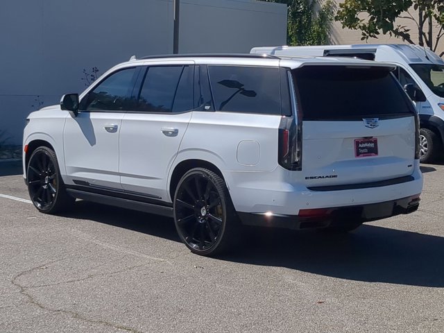 Used 2021 Cadillac Escalade Sport Platinum w/ LPO, ONYX Package image 8