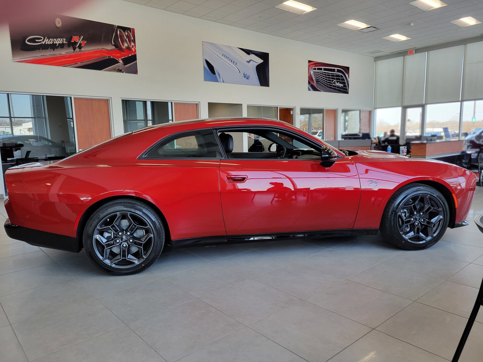 Used 2025 Dodge Charger Daytona R/T w/ Quick Order Package 25M R/T AWD/4WD image 4