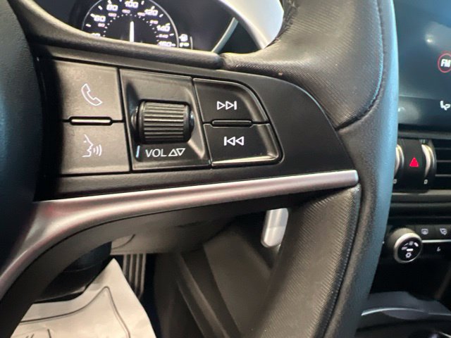 Used 2017 Alfa Romeo Giulia AWD w/ Sport Appearance Package image 25