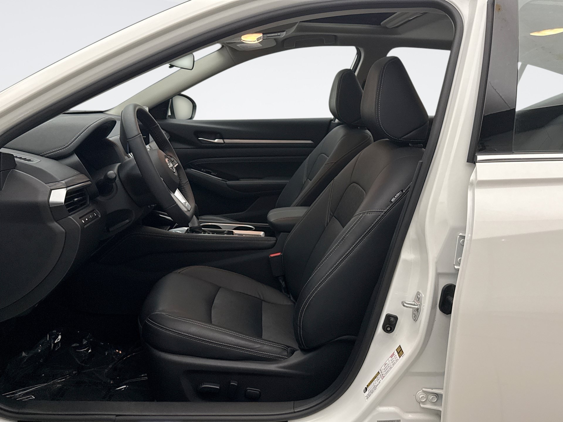 Used 2023 Nissan Altima 2.5 SL AWD/4WD image 11