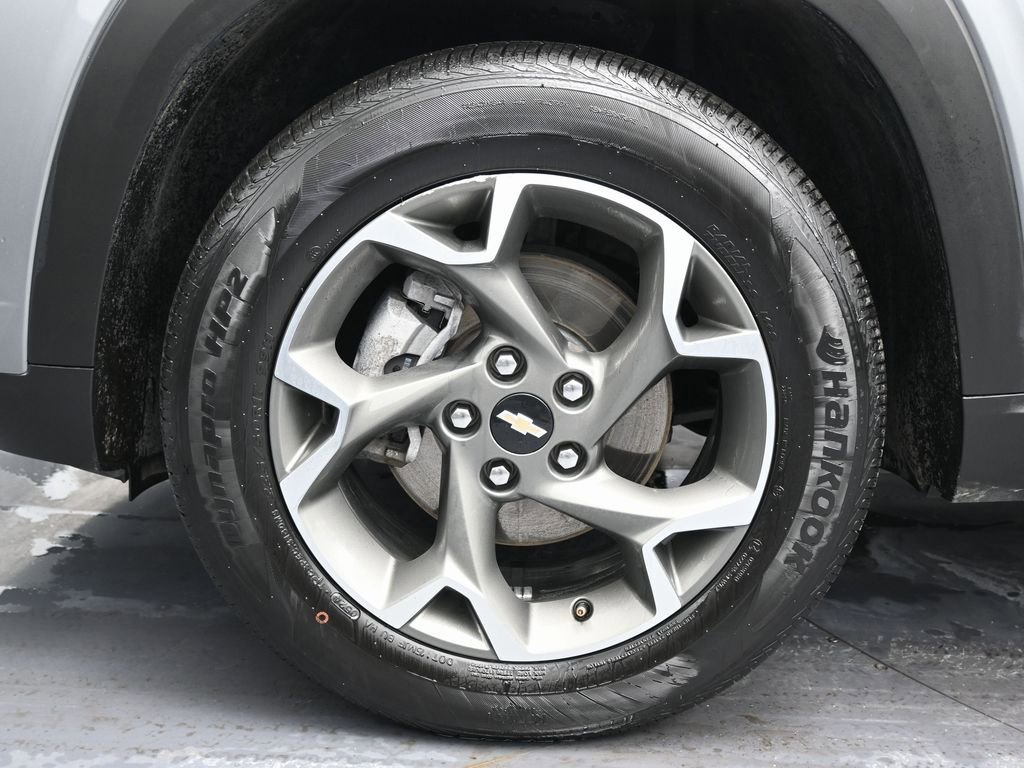 Used 2024 Chevrolet Trax LT image 9