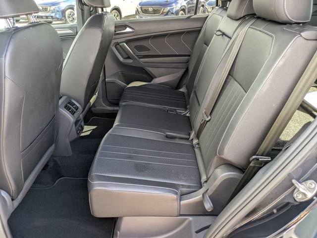 Used 2023 Volkswagen Tiguan SE R-Line FWD image 25