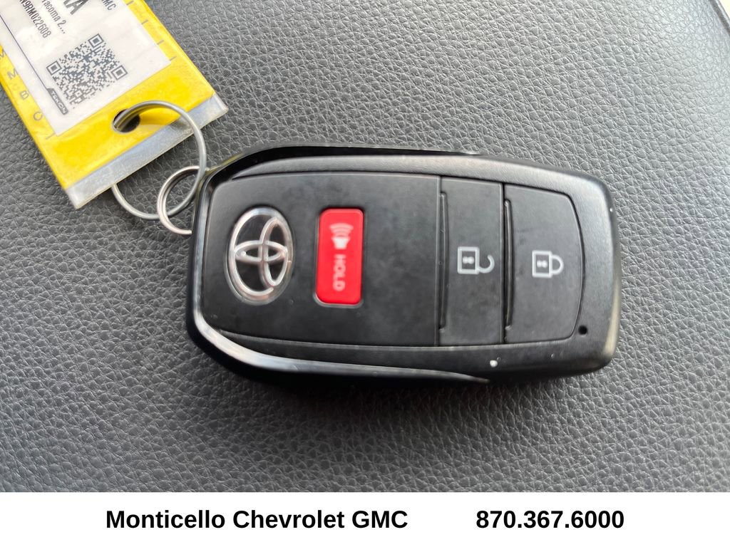 Used 2024 Toyota Tacoma SR5 RWD image 21
