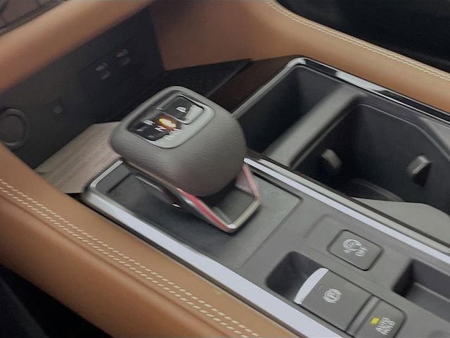 New 2026 Nissan Pathfinder Platinum FWD image 12