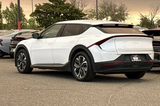 Certified 2023 Kia EV6 Light RWD image 8