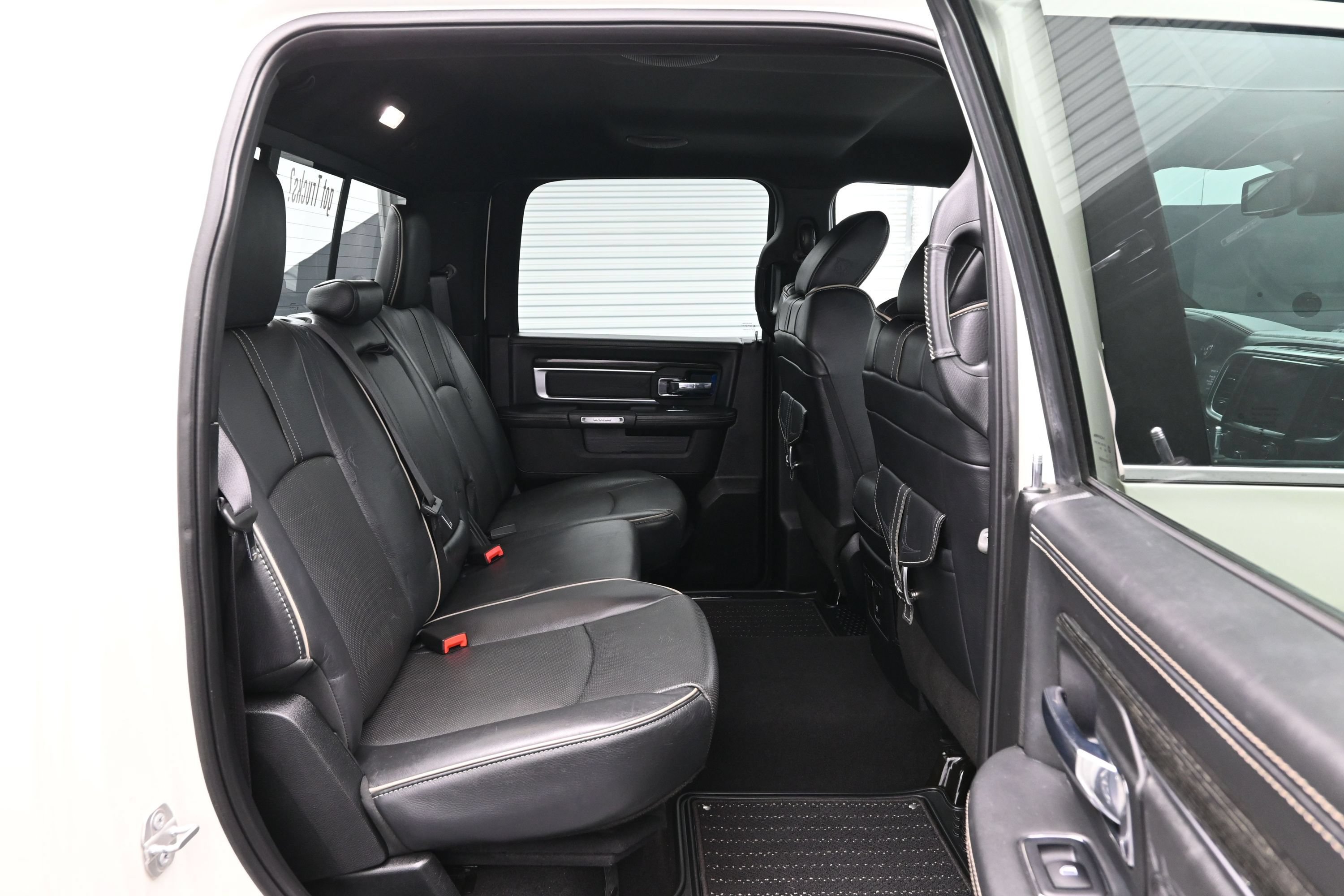 Used 2018 RAM 1500 Limited AWD/4WD image 12