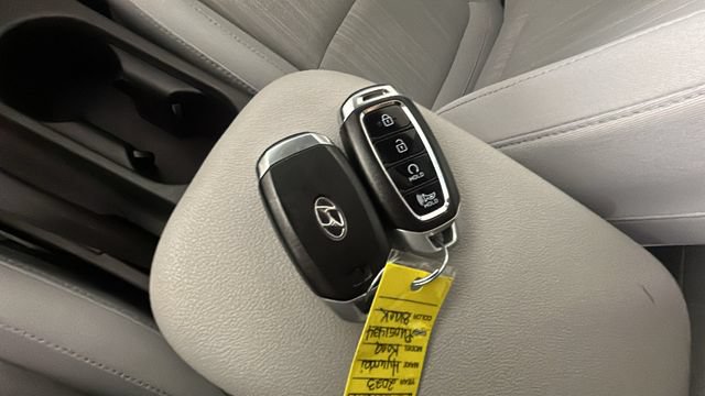 Certified 2023 Hyundai Kona SEL w/ Convenience Package AWD/4WD image 20