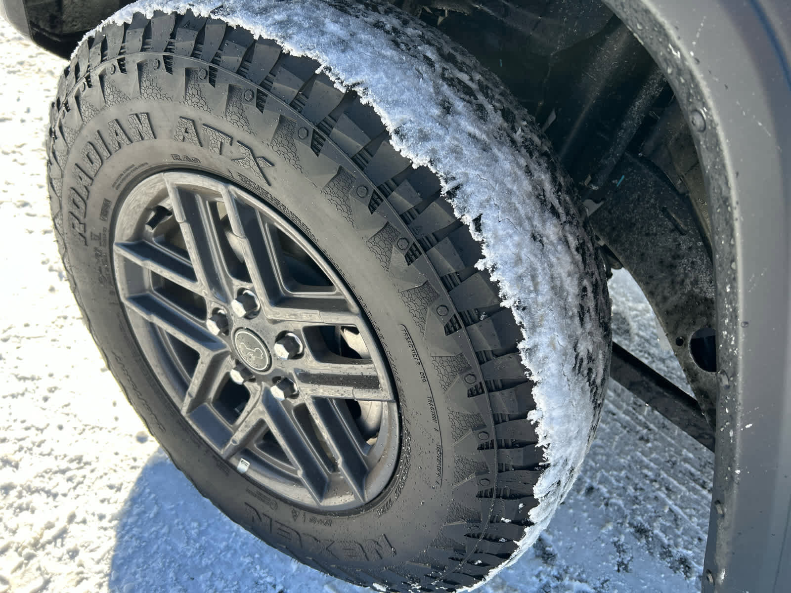 Used 2025 Jeep Wrangler Sport S image 29