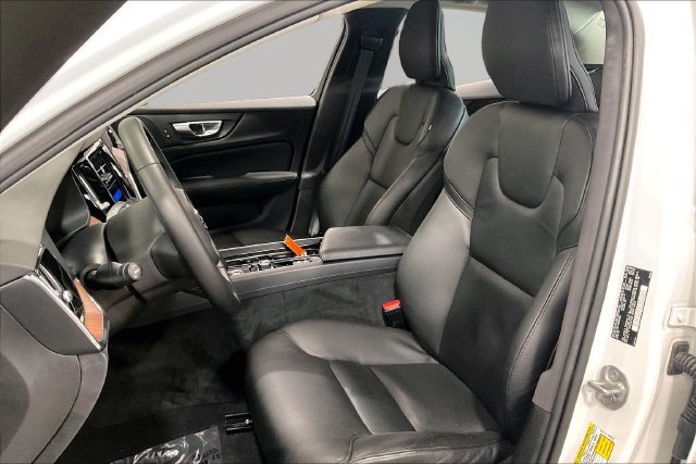 Used 2024 Volvo S60 B5 Plus FWD image 27
