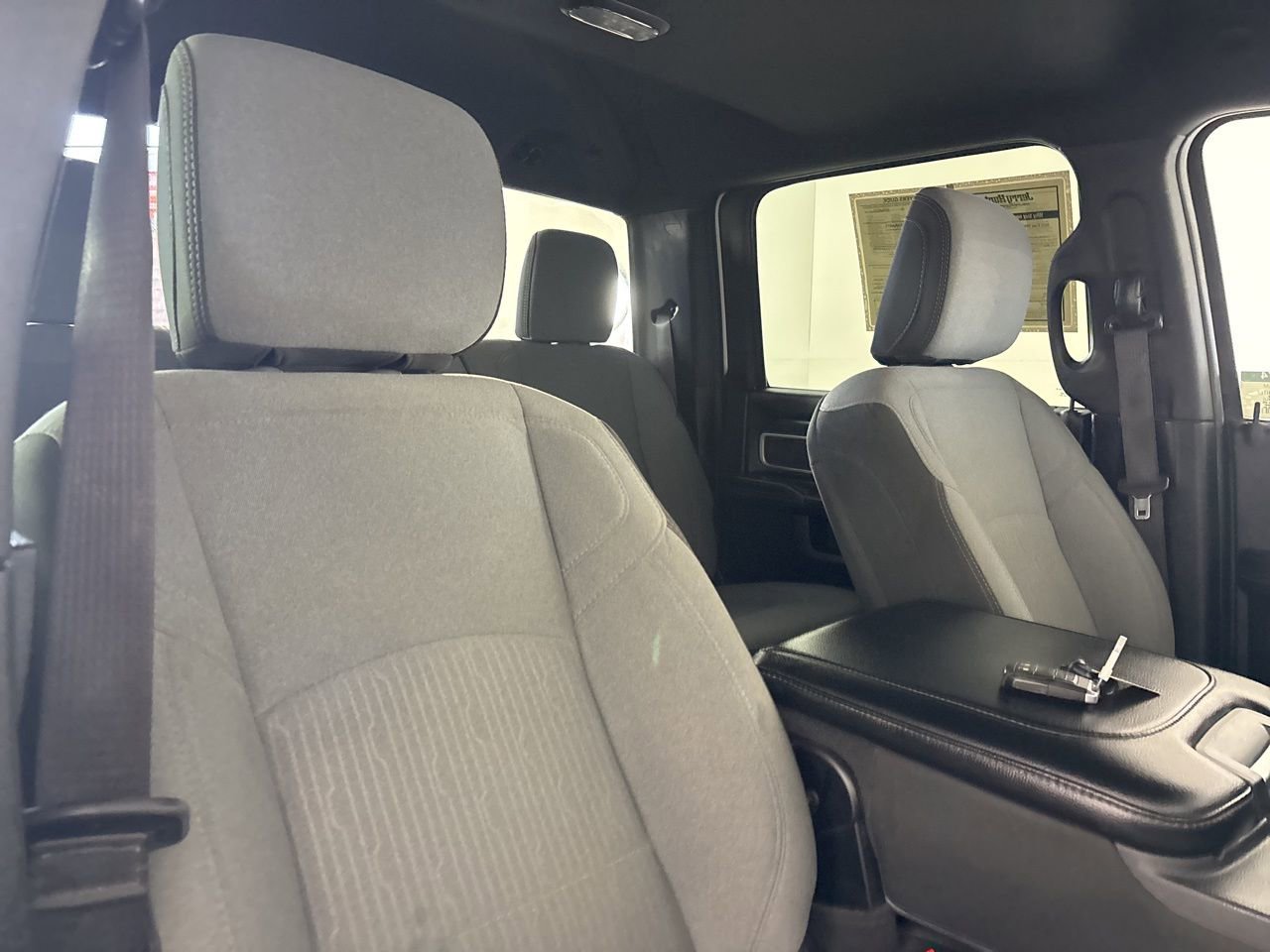 Used 2024 RAM 3500 Big Horn image 28