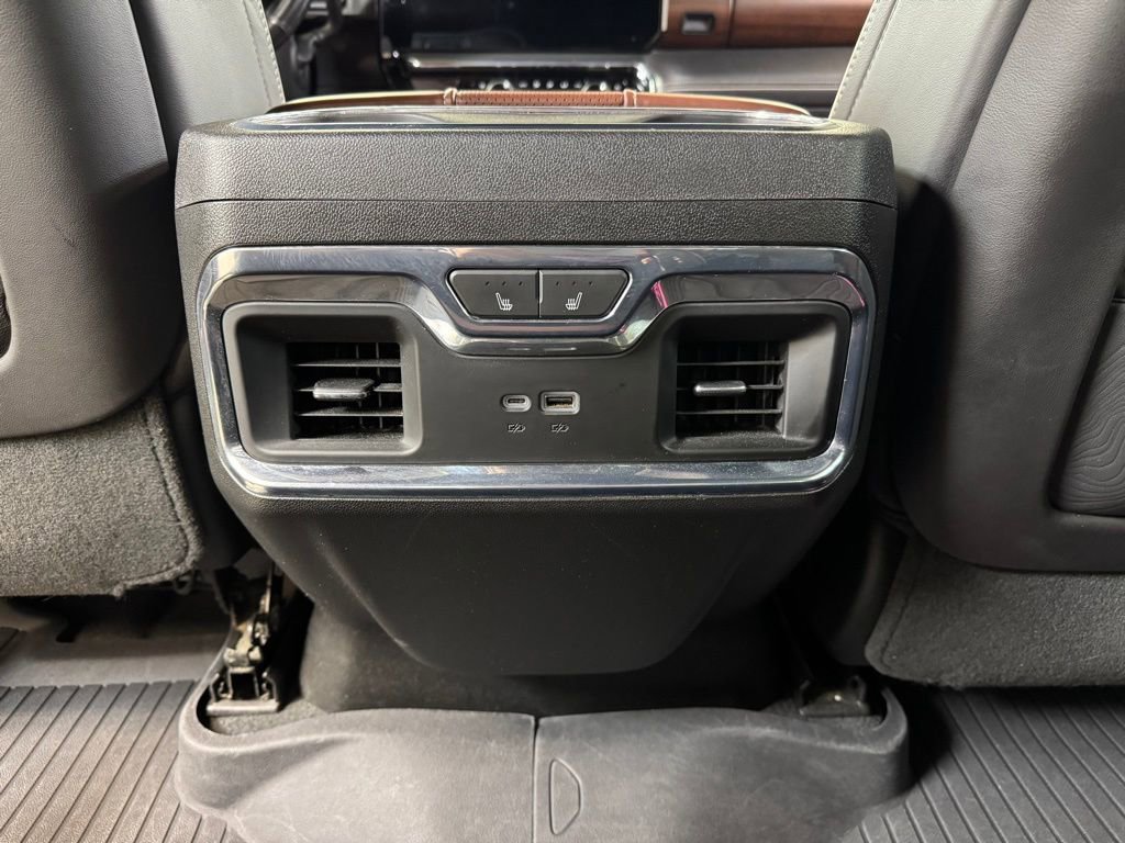 Used 2024 GMC Sierra 2500 Denali Ultimate AWD/4WD image 18