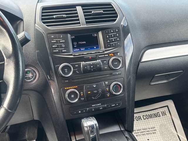 Used 2017 Ford Explorer XLT AWD/4WD image 18
