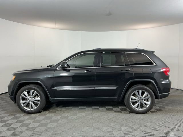 Used 2013 Jeep Grand Cherokee Laredo AWD/4WD image 8