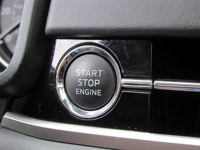 Used 2023 Mitsubishi Outlander SE image 28