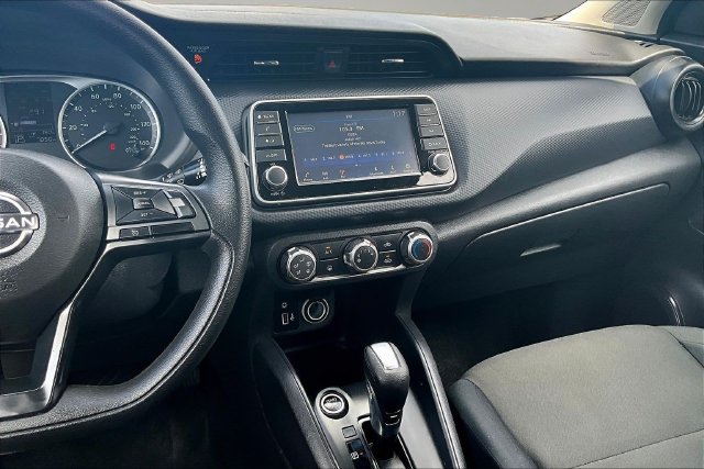 Used 2024 Nissan Kicks S FWD image 9