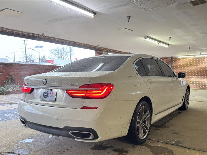 Used 2018 BMW 750i xDrive image 5