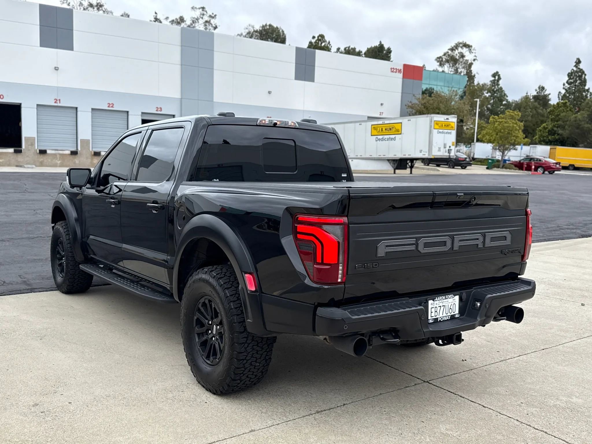 Used 2025 Ford F150 Raptor AWD/4WD image 14