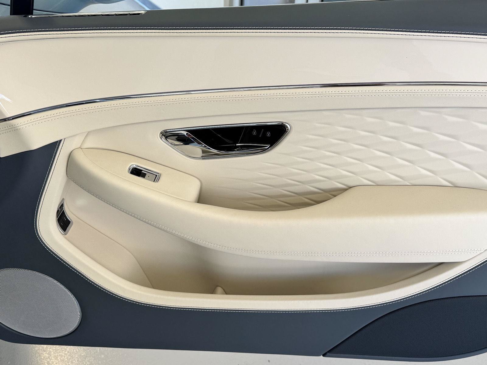 New 2026 Bentley Continental GT Azure AWD/4WD image 39