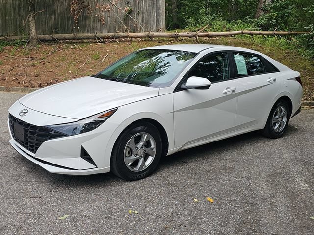 Used 2023 Hyundai Elantra SE FWD image 4