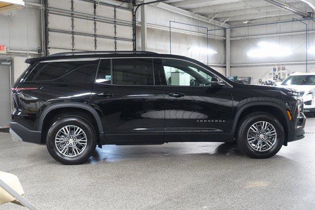 New 2025 Chevrolet Traverse LT w/ LPO, Floor Liner Package image 8