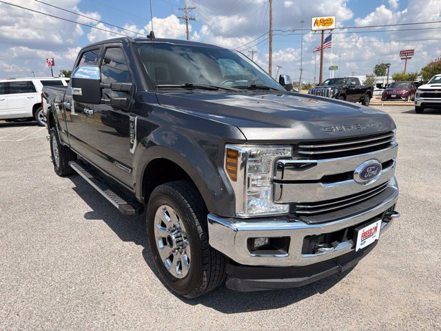 Used 2019 Ford F250 Lariat w/ Lariat Ultimate Package AWD/4WD image 3