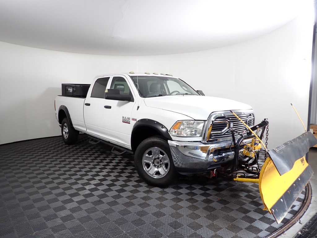 Used 2017 RAM 2500 Tradesman w/ Chrome Appearance Group AWD/4WD image 9
