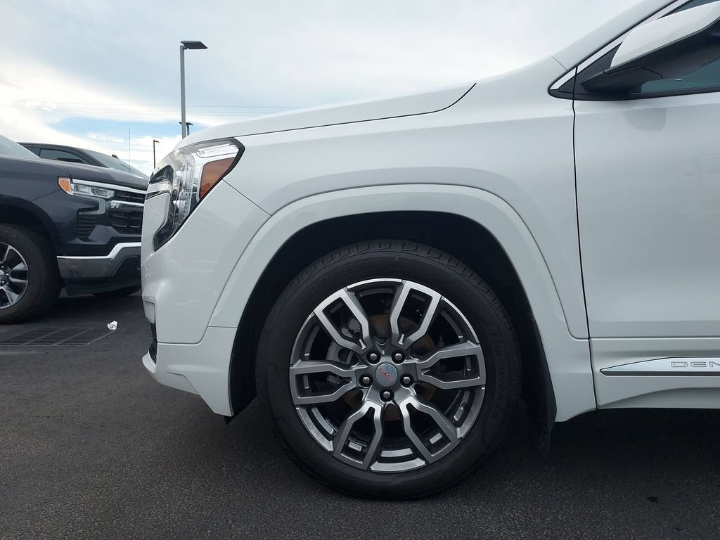 Used 2022 GMC Terrain Denali AWD/4WD image 16