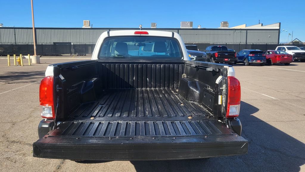 Used 2017 Toyota Tacoma SR image 11