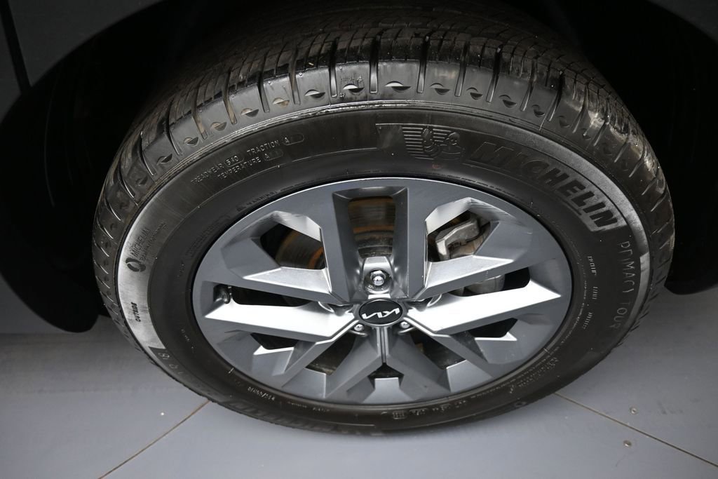 Certified 2024 Kia Telluride LX AWD/4WD image 15